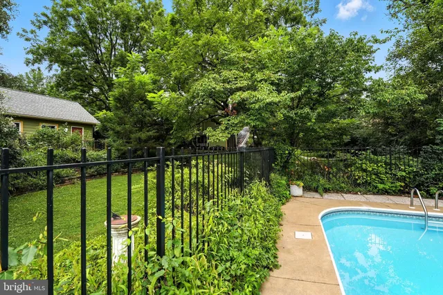 $799,900 | 802 South Blue Ridge Avenue, Culpeper, VA 22701