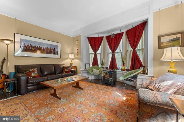 $799,900 | 802 South Blue Ridge Avenue, Culpeper, VA 22701