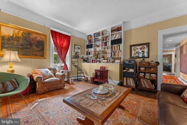 $799,900 | 802 South Blue Ridge Avenue, Culpeper, VA 22701