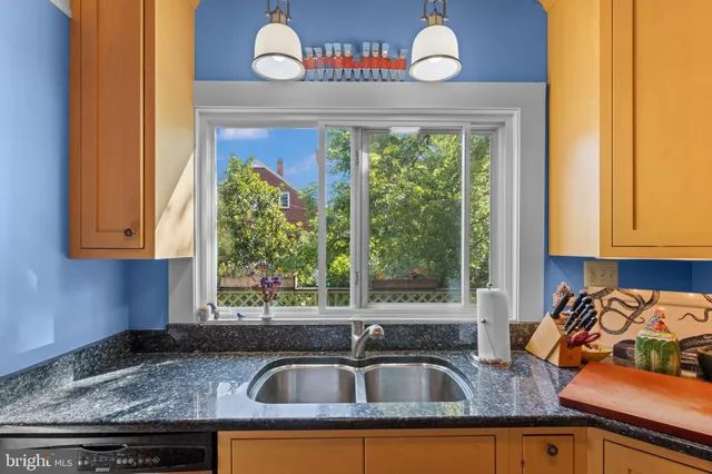 $799,900 | 802 South Blue Ridge Avenue, Culpeper, VA 22701