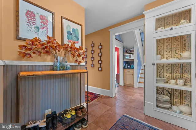 $799,900 | 802 South Blue Ridge Avenue, Culpeper, VA 22701