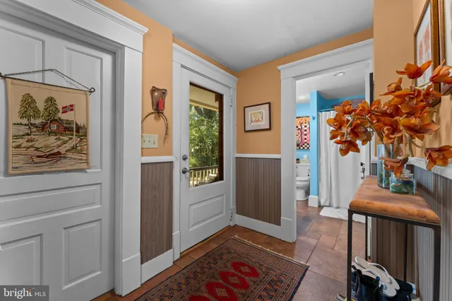 $799,900 | 802 South Blue Ridge Avenue, Culpeper, VA 22701