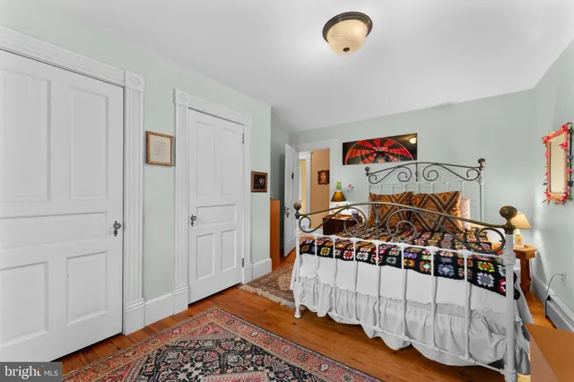 $799,900 | 802 South Blue Ridge Avenue, Culpeper, VA 22701