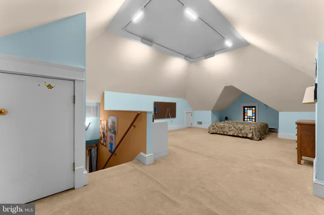 $799,900 | 802 South Blue Ridge Avenue, Culpeper, VA 22701