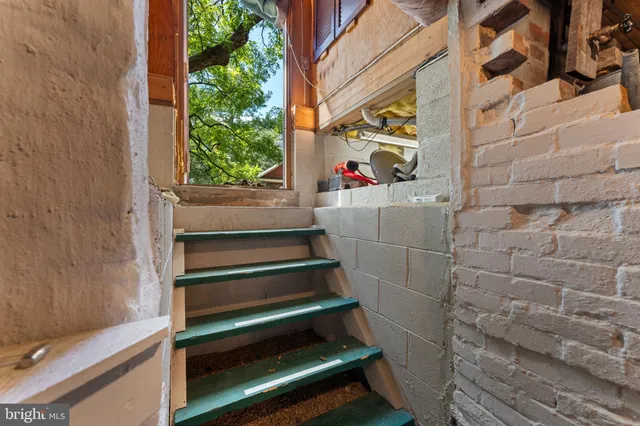 $799,900 | 802 South Blue Ridge Avenue, Culpeper, VA 22701