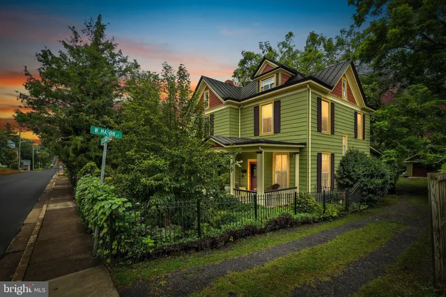 $799,900 | 802 South Blue Ridge Avenue, Culpeper, VA 22701