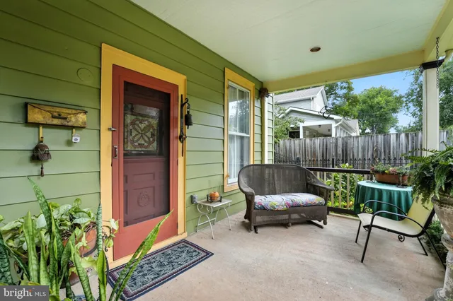 $799,900 | 802 South Blue Ridge Avenue, Culpeper, VA 22701