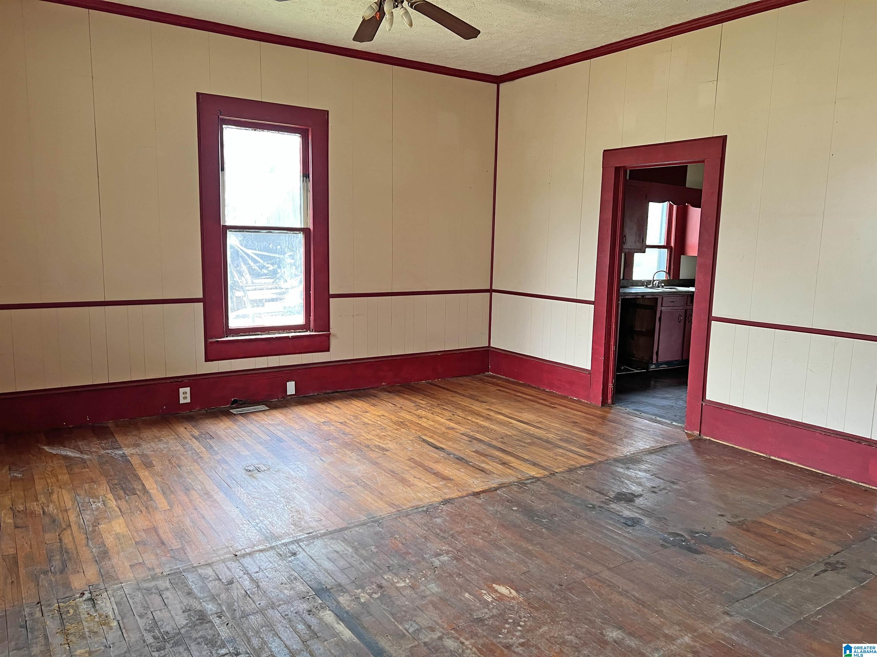 137 Price Street Roanoke, AL 36274 - Photo 7 of 20