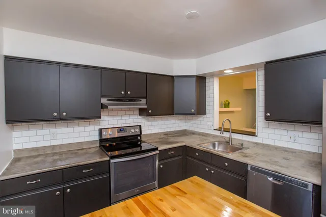 $389,900 | 113 Krista Court, Chalfont, PA 18914