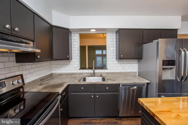 $389,900 | 113 Krista Court, Chalfont, PA 18914