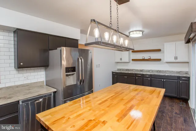 $389,900 | 113 Krista Court, Chalfont, PA 18914