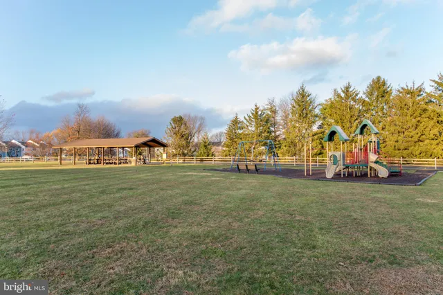 $389,900 | 113 Krista Court, Chalfont, PA 18914