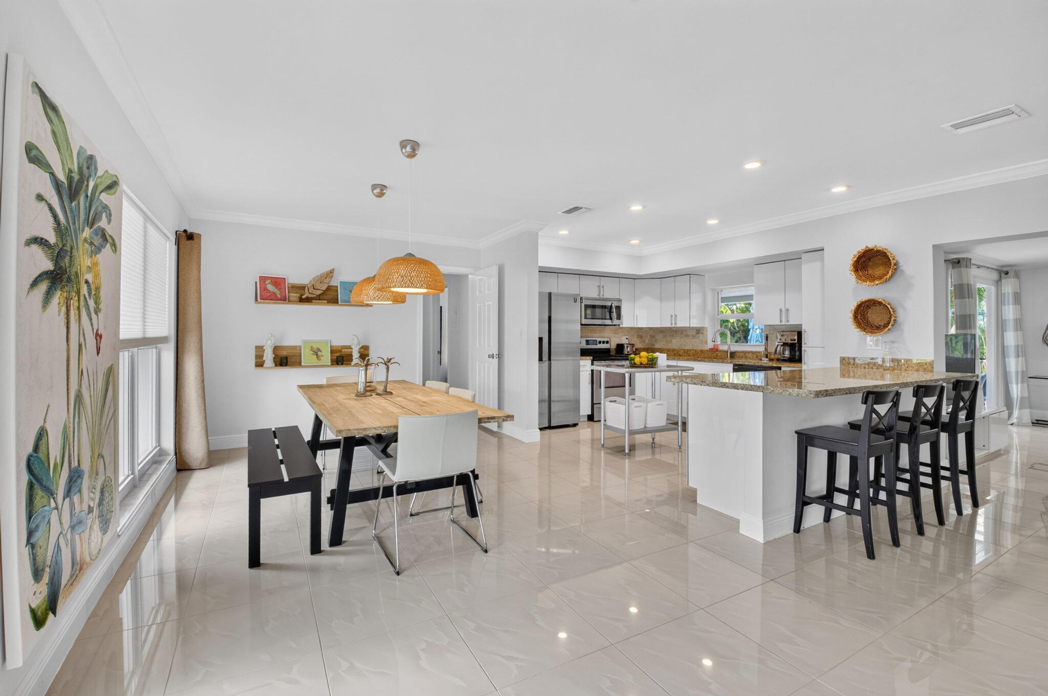 700 Northeast 70th Street Boca Raton, FL 33487 - Photo 8 of 42 Dining Room/Kitchen