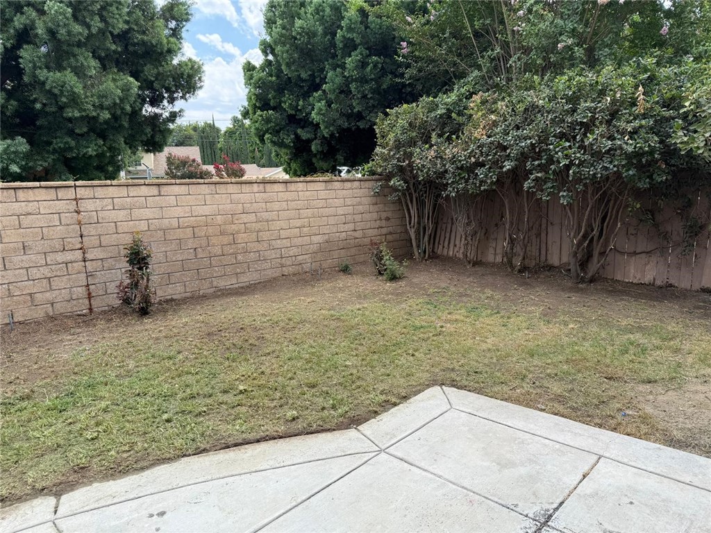1742 Edmon Way Riverside, CA 92501 - Photo 20 of 23 Gallery Image 20