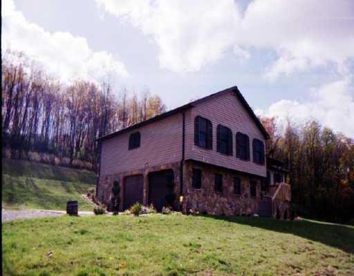 1074 McGuffey Road West Alexander, PA 15376 - Photo 1 of 1 Gallery Image 1
