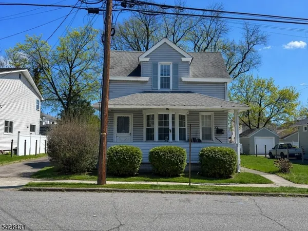 $3,375 | 163 Passaic Avenue, Unit 1, Hawthorne, NJ 07506