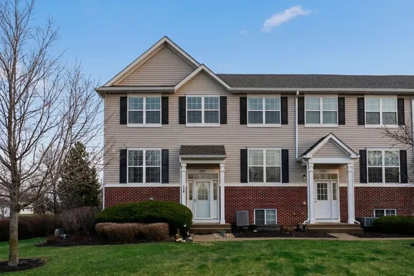 $285,900 | 2261 Beresford Drive, Yorkville, IL 60560