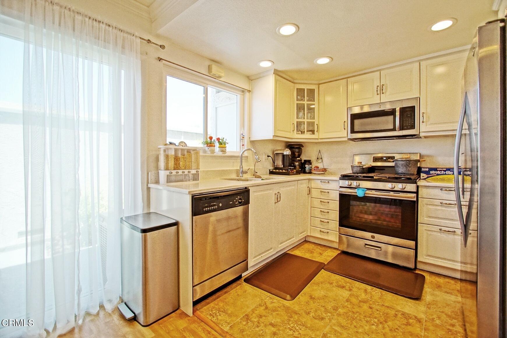 28028 Ridgebrook Court Rancho Palos Verdes, CA 90275 - Photo 8 of 23 DSC07847