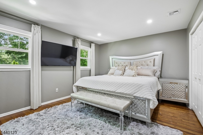 22 Woodhaven Road Parsippany, NJ 07054 - Photo 25 of 49