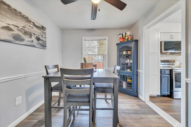 $315,000 | 616 Elmcrest Street Northeast, Roanoke, VA 24019