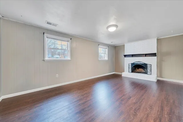 $315,000 | 616 Elmcrest Street Northeast, Roanoke, VA 24019