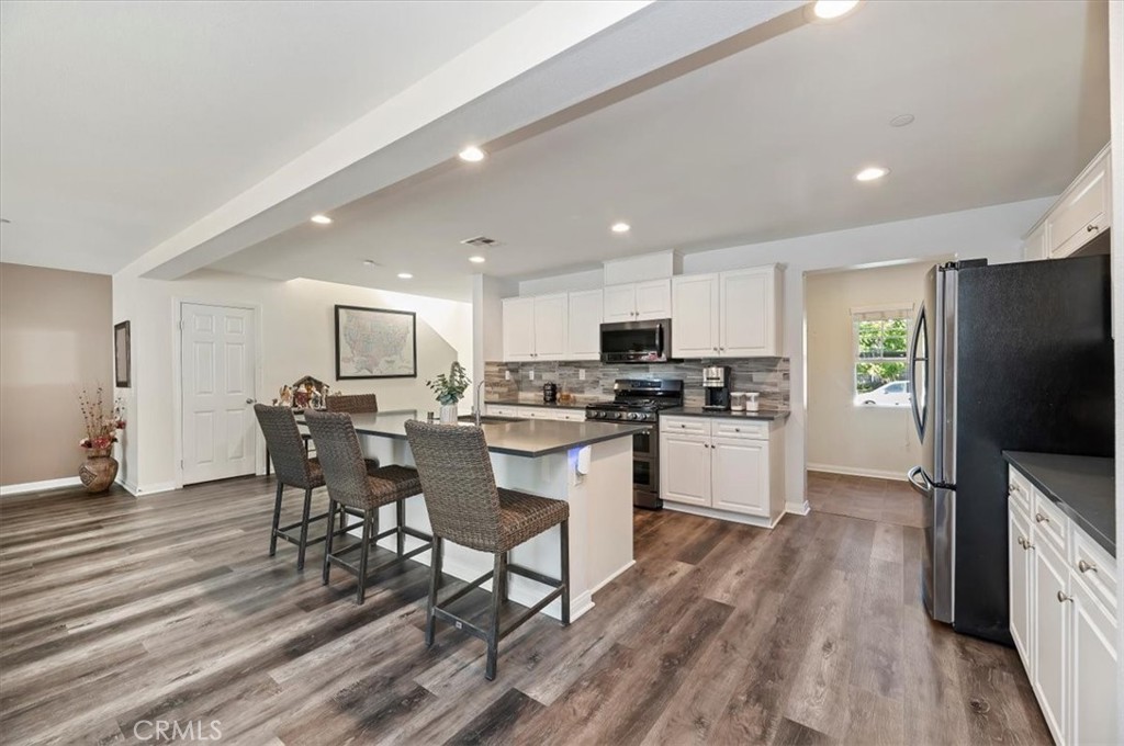 20583 Spring Street Riverside, CA 92507 - Photo 11 of 38 Kitchen