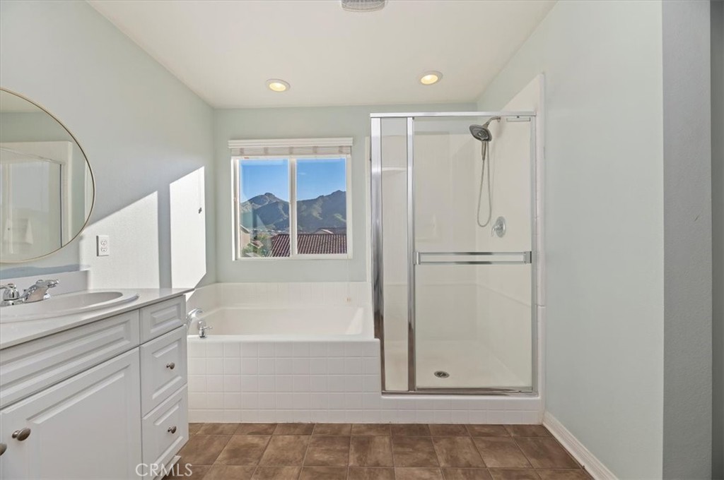 20583 Spring Street Riverside, CA 92507 - Photo 21 of 38 Primary Bathroom