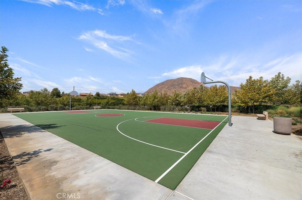 20583 Spring Street Riverside, CA 92507 - Photo 36 of 38 Community Basketball Courts