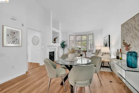 $515,000 | 260 Caldecott Lane, Unit 314, Oakland, CA 94618