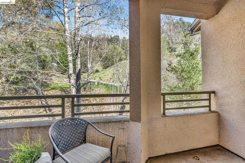 $515,000 | 260 Caldecott Lane, Unit 314, Oakland, CA 94618