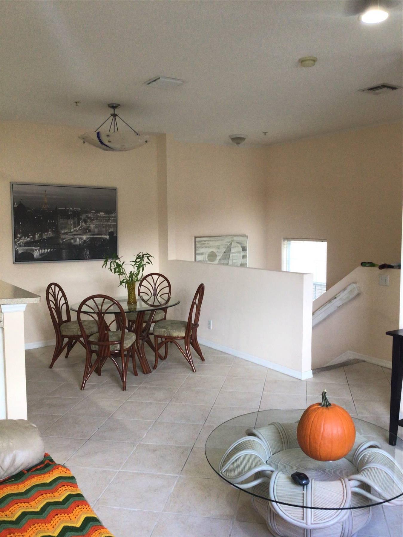 110 Lighthouse Circle, Unit J Tequesta, FL 33469 - Photo 3 of 6 18457585-3