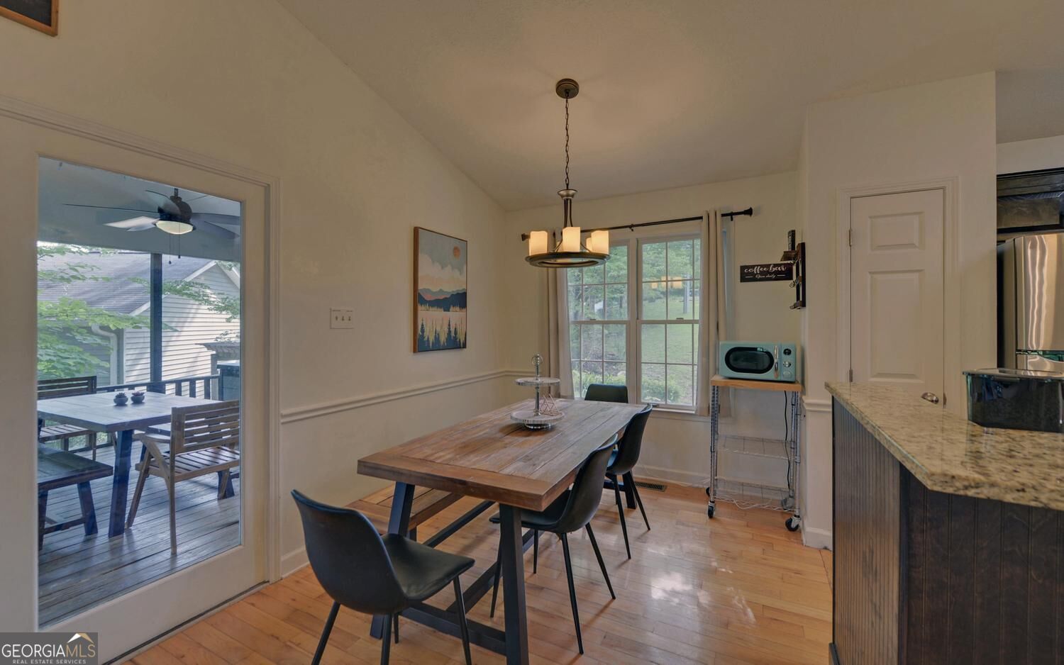 303 River Point Road Martin, GA 30557 - Photo 7 of 50 Gallery Image 7