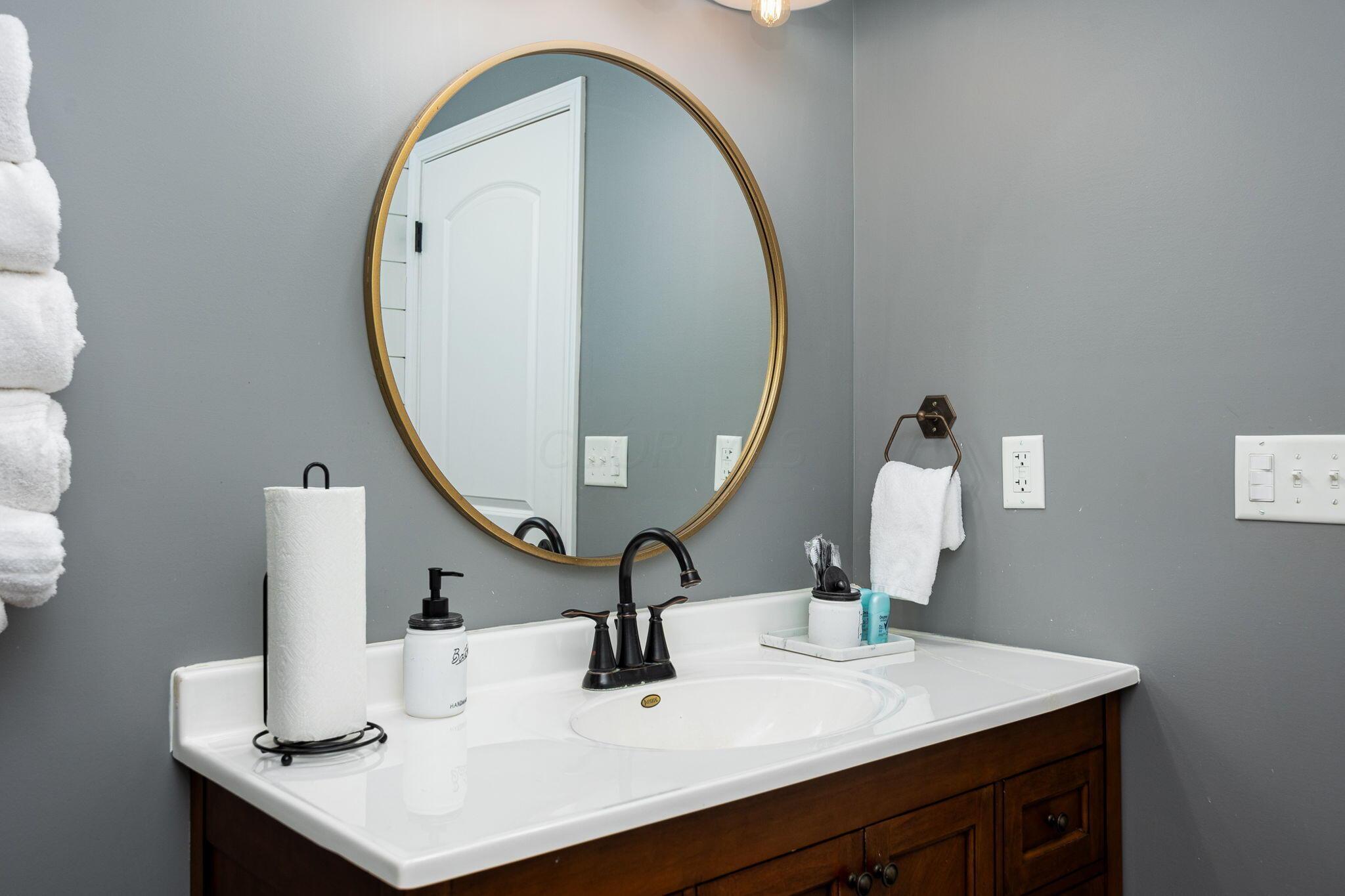 9099 Fairfield Road Sugar Grove, OH 43155 - Photo 25 of 103 Bath