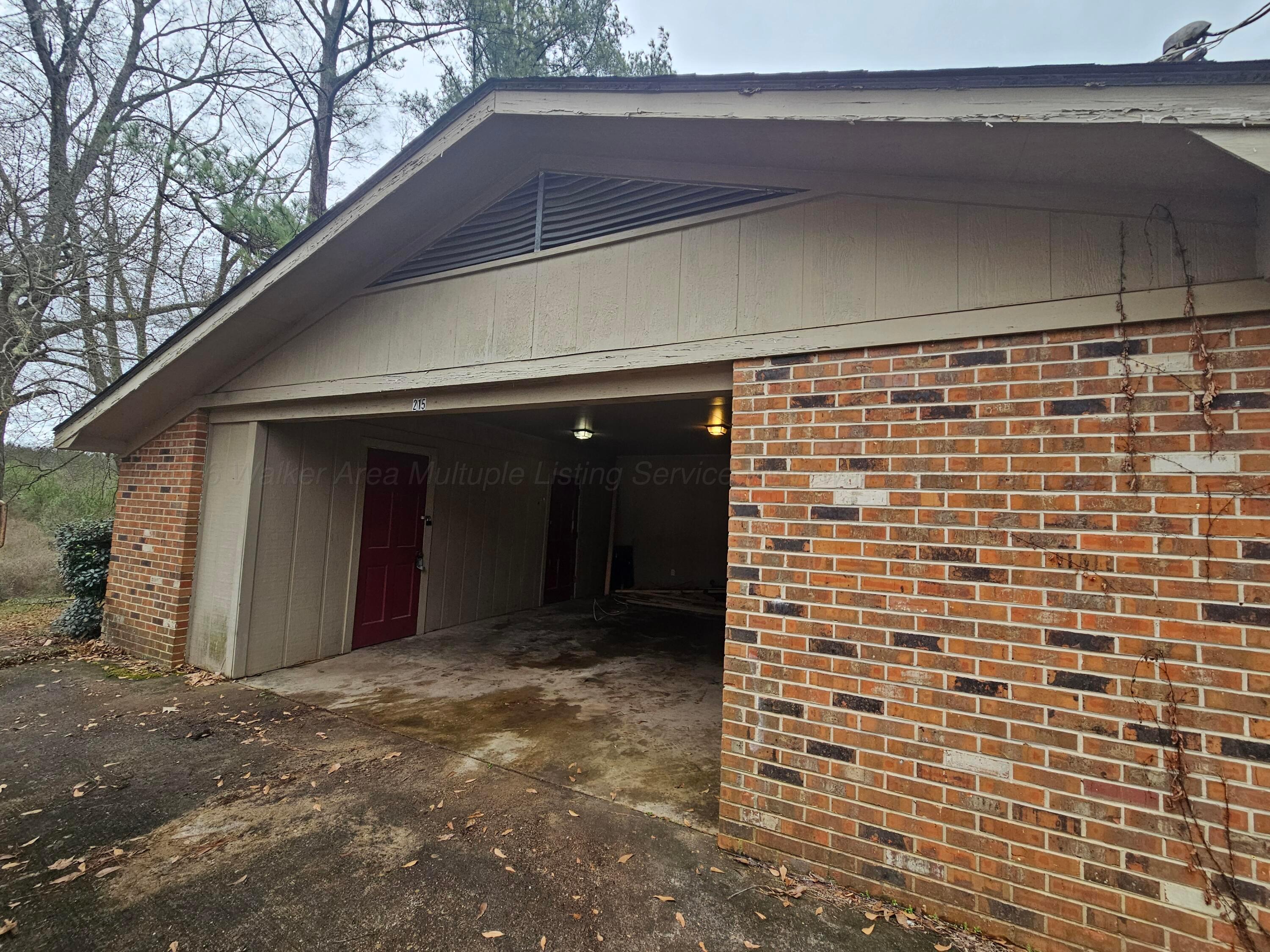 215 Crescent Road Aliceville, AL 35442 - Photo 3 of 16 20260110_142207