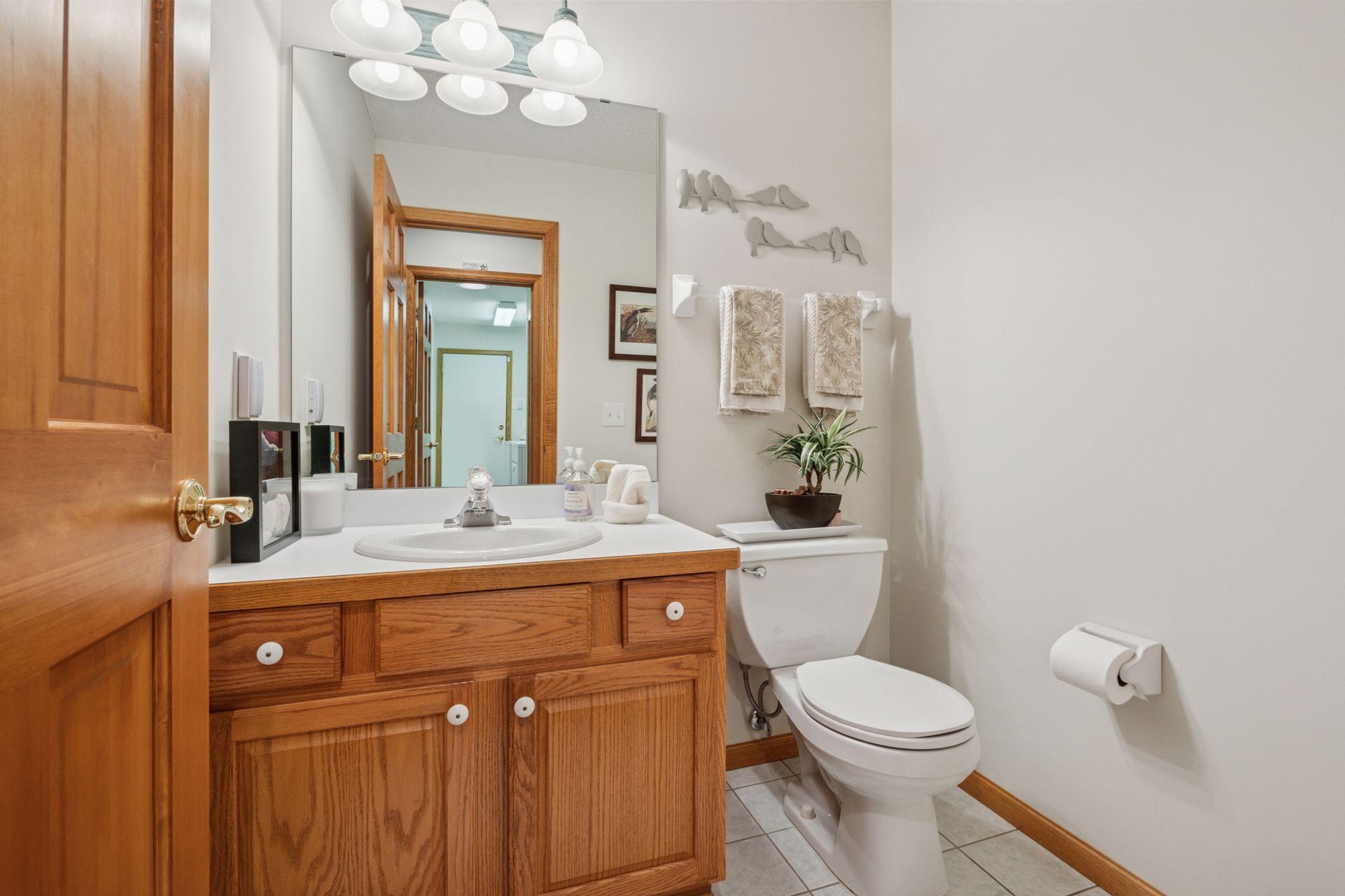 11202 Virginia Road Bloomington, MN 55438 - Photo 20 of 40 Gallery Image 20