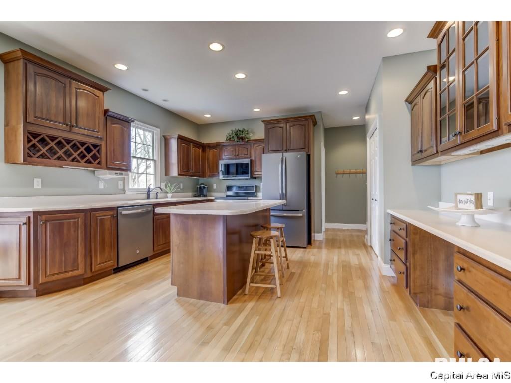42 Woodland Trail Rochester, IL 62563 - Photo 15 of 36 Gallery Image 15