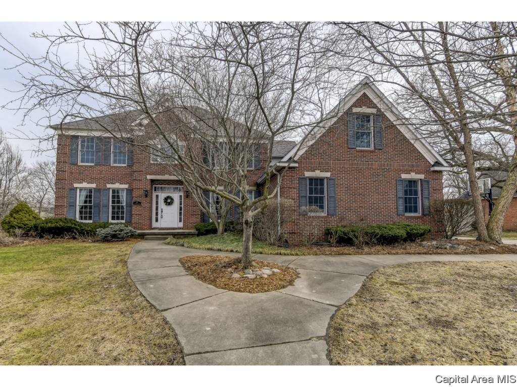 42 Woodland Trail Rochester, IL 62563 - Photo 2 of 36 Gallery Image 2