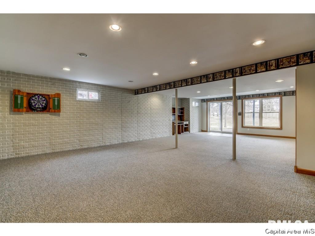 42 Woodland Trail Rochester, IL 62563 - Photo 35 of 36 Gallery Image 35
