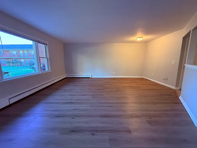 $149,000 | 1119 East Algonquin Road, Unit 2, Arlington Heights, IL 60005