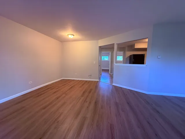 $149,000 | 1119 East Algonquin Road, Unit 2, Arlington Heights, IL 60005