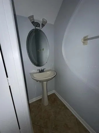 $1,650 | 3313 Wilshire Way Road, Orlando, FL 32829