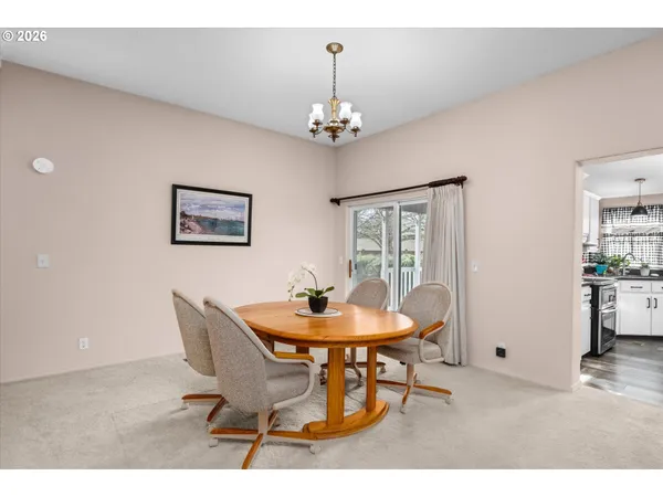 $209,000 | 4055 Royal Avenue, Unit 93, Eugene, OR 97402