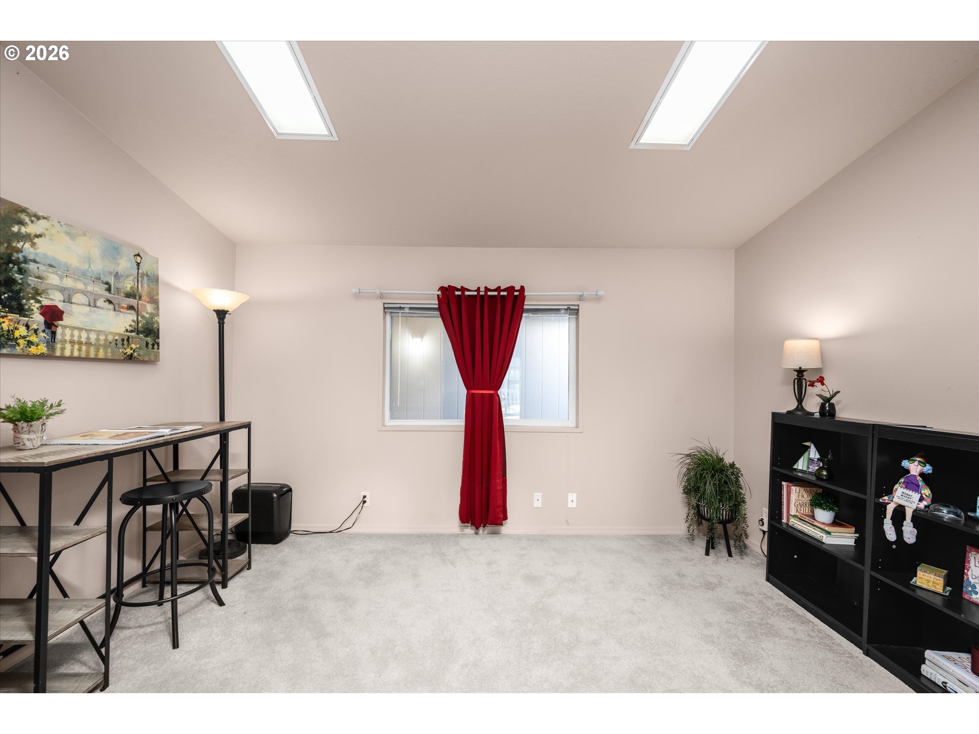 4055 Royal Avenue, Unit 93 Eugene, OR 97402 - Photo 22 of 39 Den/Office