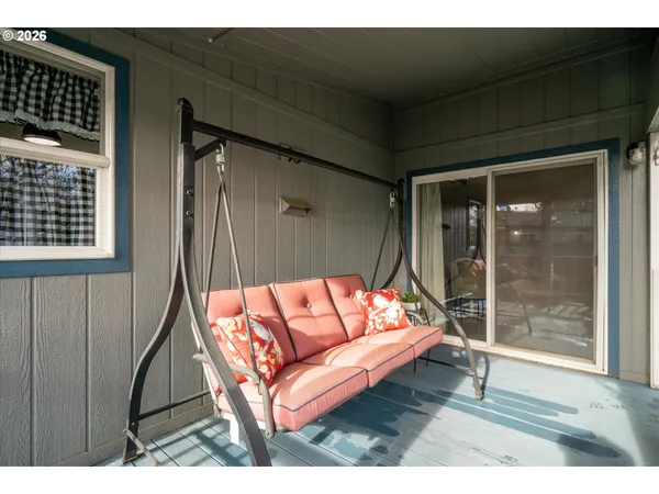 $209,000 | 4055 Royal Avenue, Unit 93, Eugene, OR 97402