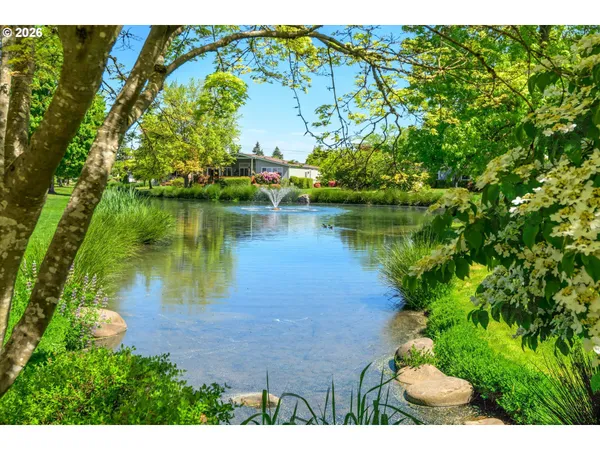 $209,000 | 4055 Royal Avenue, Unit 93, Eugene, OR 97402