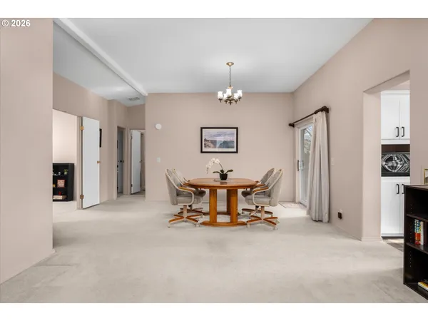 $209,000 | 4055 Royal Avenue, Unit 93, Eugene, OR 97402