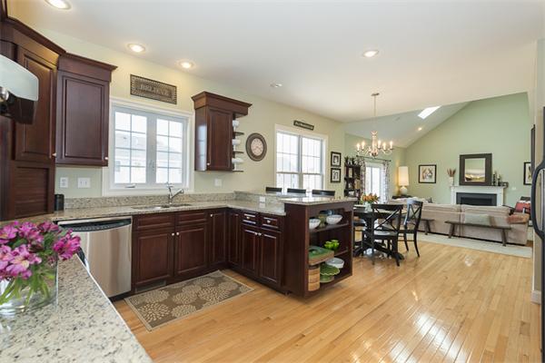 347 South Road Bedford, MA 01730 - Photo 16 of 24