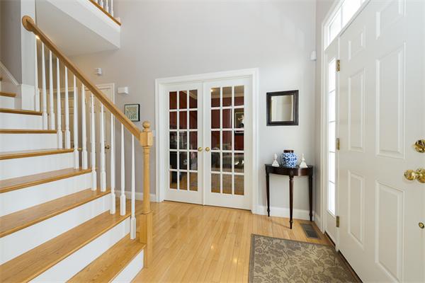 347 South Road Bedford, MA 01730 - Photo 3 of 24