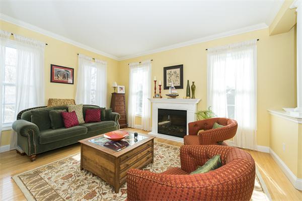 347 South Road Bedford, MA 01730 - Photo 7 of 24