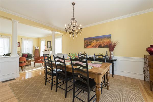 347 South Road Bedford, MA 01730 - Photo 10 of 24